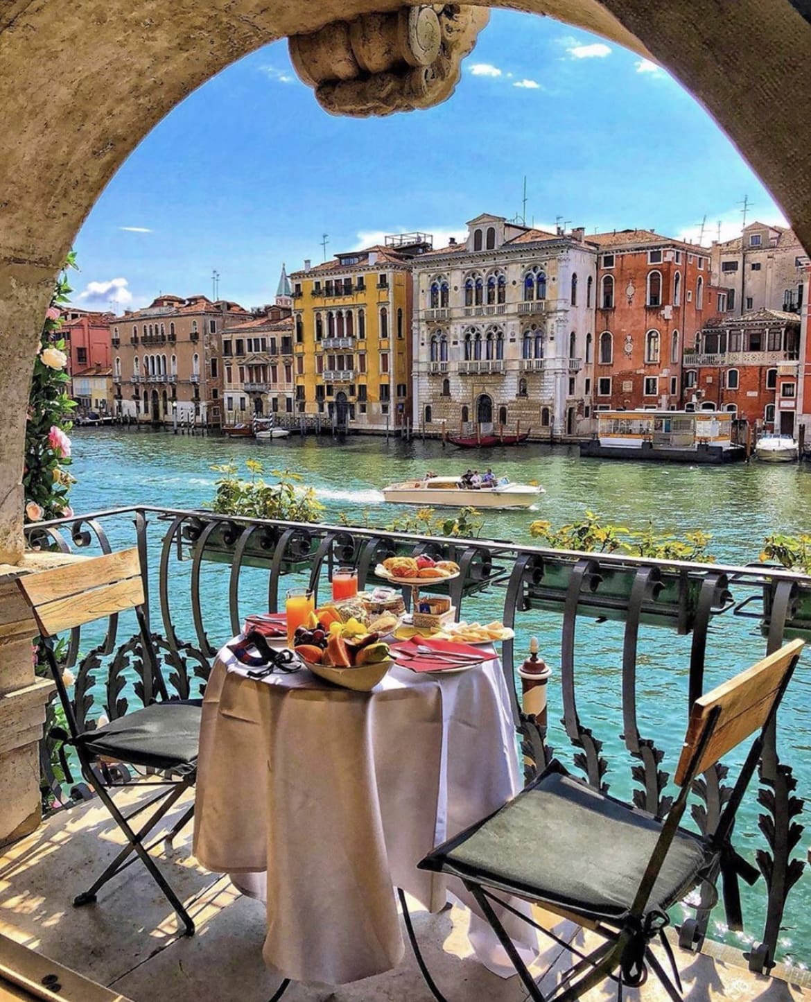 Breakfast in Venice