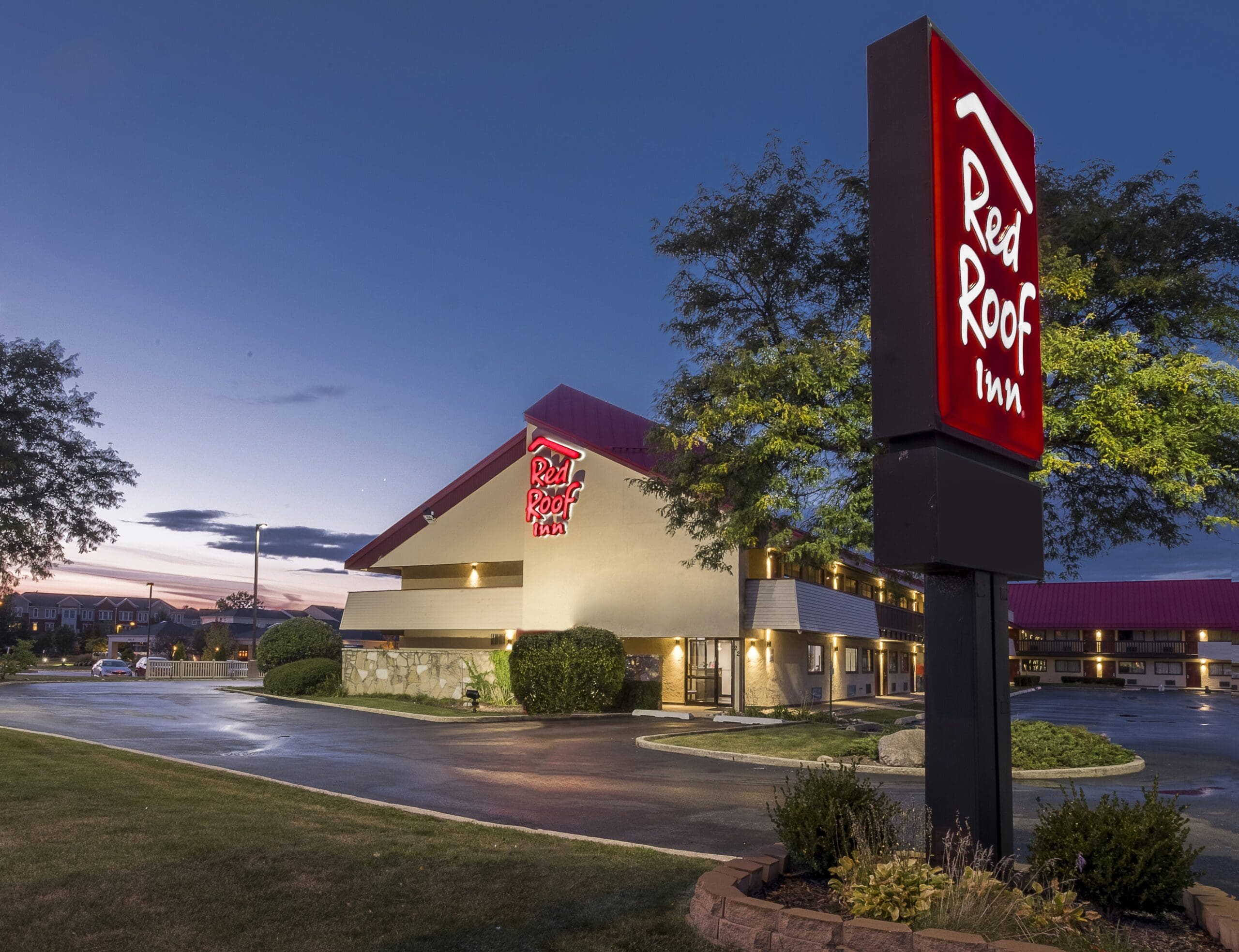 Red Roof Inn - Cheap Hotels in Chicago: Where to Stay for Less Than $100 a Night