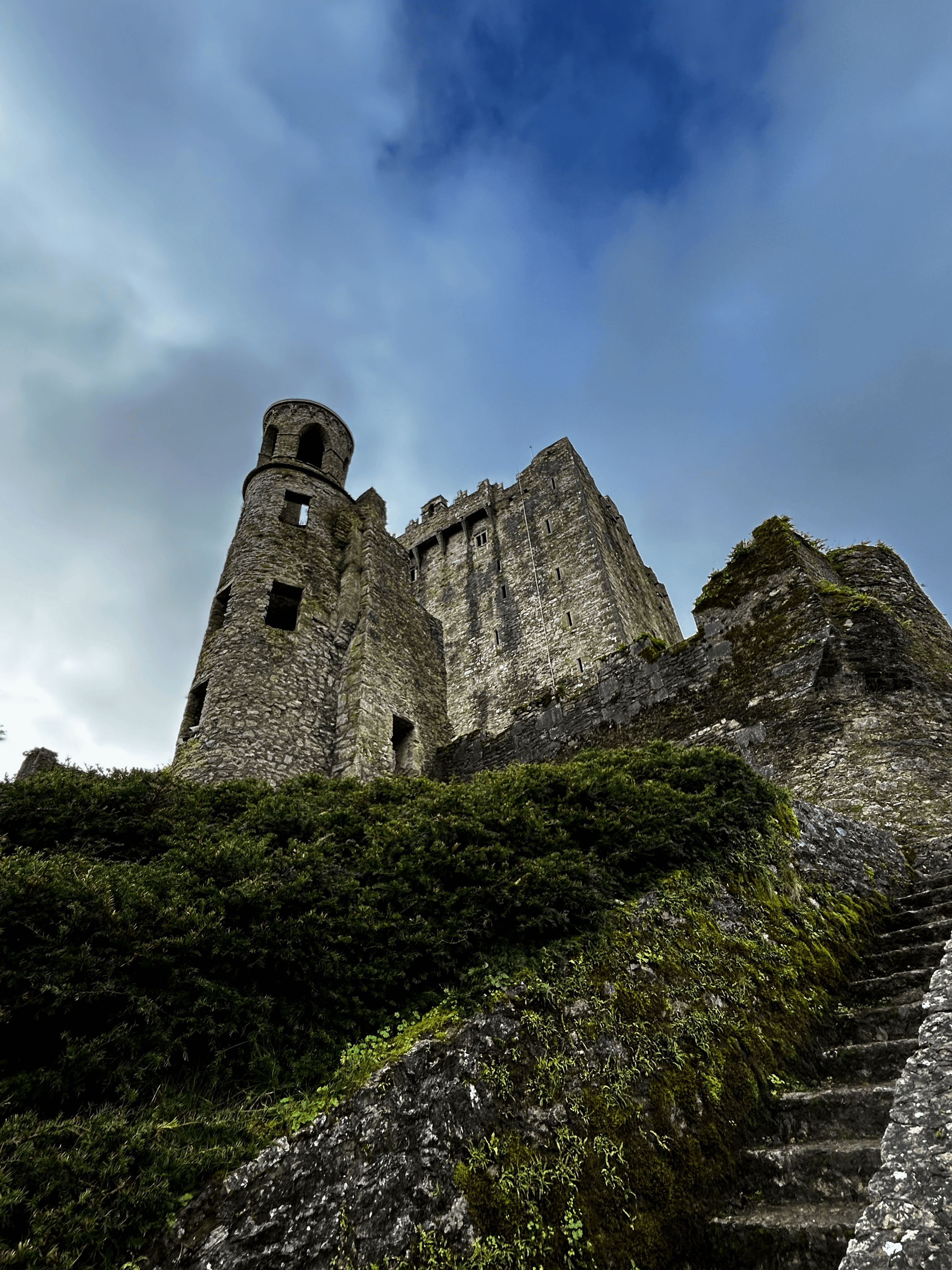 Blarney Castle: Kiss the Stone