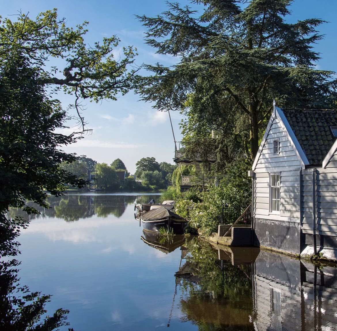 Inn on the Lake