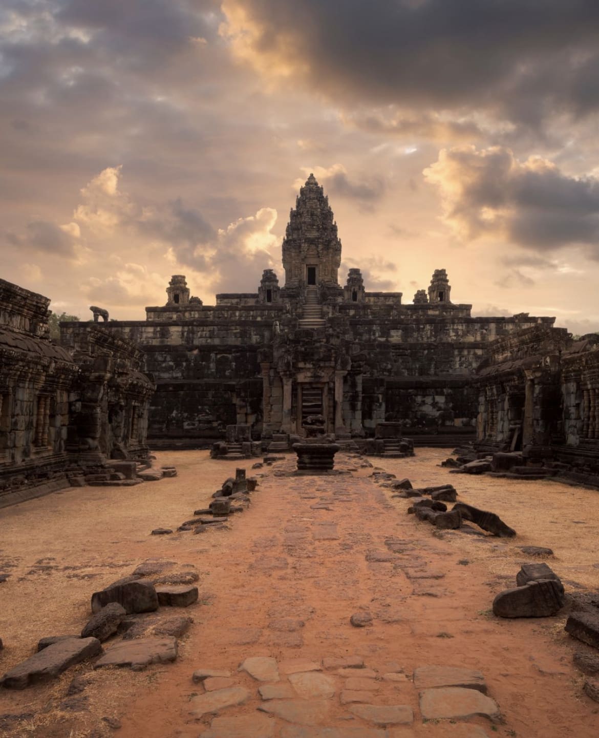 Bakong: The First Temple Mountain