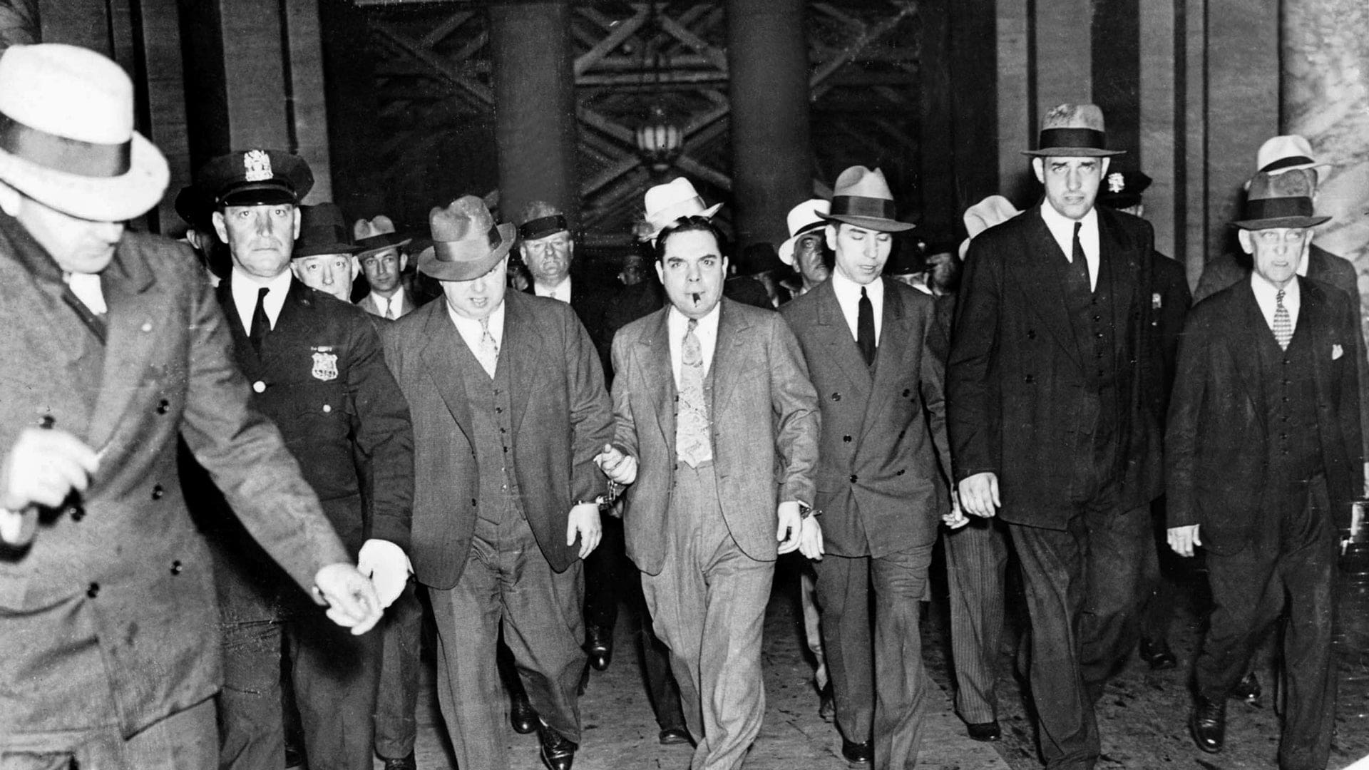 Mafia members leaving court in New York, 1936