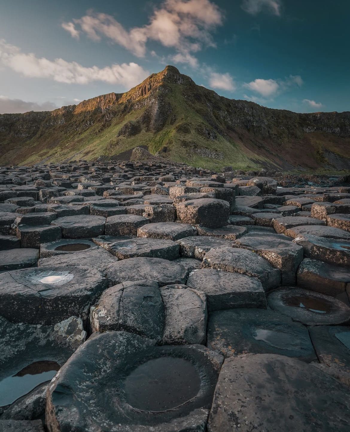 Giant’s Causeway: Where Science Meets Legend. The best day trips from Dublin