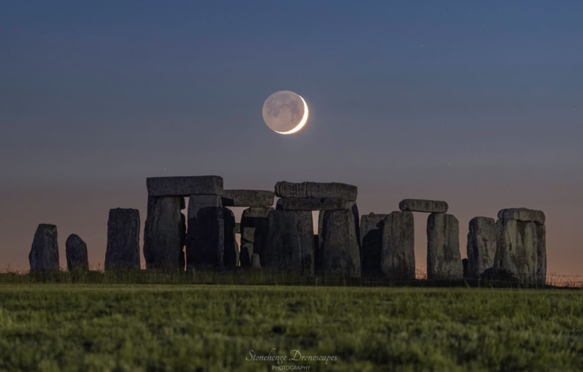 The moon over Stonehenge - 10 Best Day Trips from London